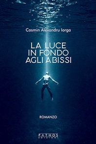 La luce in fondo agli abissi - Librerie.coop