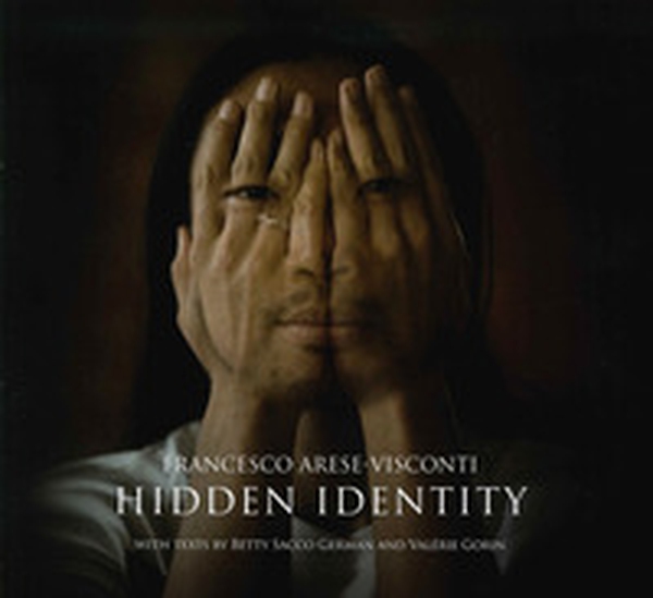 Hidden identity. The italian-chinese community in Prato - Librerie.coop Hidden identity. The italian-chinese community in Prato - Librerie.coop