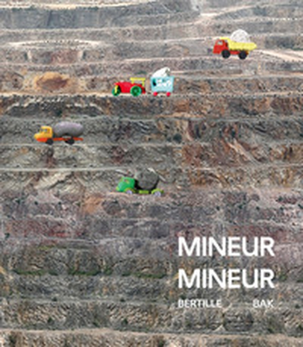 Mineur Mineur. Bertille Bak. Ediz. italiana, francese, inglese - Librerie.coop Mineur Mineur. Bertille Bak. Ediz. italiana, francese, inglese - Librerie.coop
