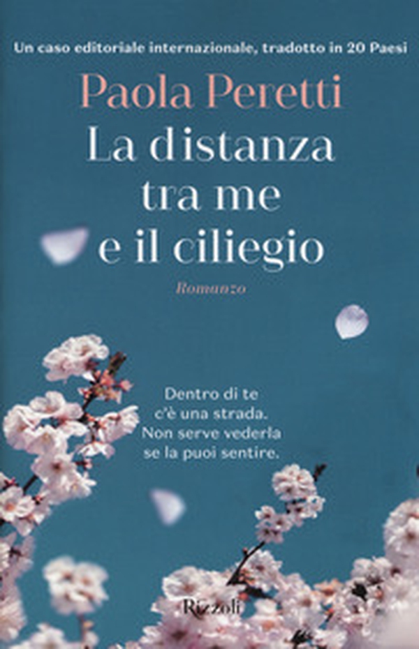 La distanza tra me e il ciliegio - Librerie.coop La distanza tra me e il ciliegio - Librerie.coop