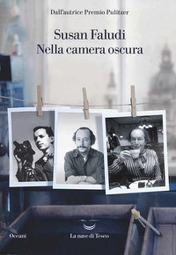 Nella camera oscura - Librerie.coop Nella camera oscura - Librerie.coop