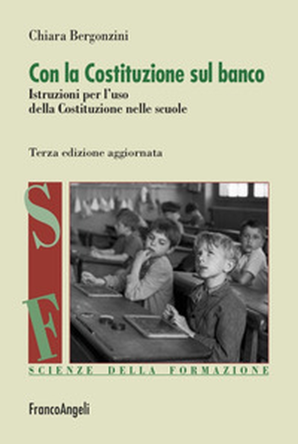 Con la Costituzione sul banco. Istruzioni per l'uso della Costituzione nelle scuole - Librerie.coop Con la Costituzione sul banco. Istruzioni per l'uso della Costituzione nelle scuole - Librerie.coop