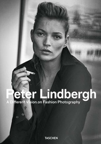 Peter Lindbergh. A different vision on fashion photography. Catalogo della mostra (Rotterdam, 10 settembre 2016-12 febbraio 2017). Ediz. italiana, spagnola e inglese - Librerie.coop