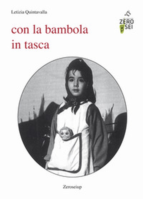 Con la bambola in tasca - Librerie.coop Con la bambola in tasca - Librerie.coop