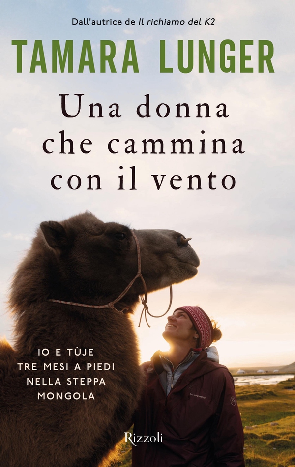 Una donna che cammina con il vento - Librerie.coop