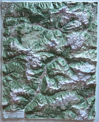Dolomiti. Val di Fassa e Val Gardena 1:50.000 (carta in rilievo con cornice) - Librerie.coop