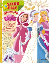 Vesti e crea la moda invernale. Stick & play. Princess. Con adesivi - Librerie.coop