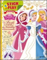 Vesti e crea la moda invernale. Stick & play. Princess. Con adesivi - Librerie.coop Vesti e crea la moda invernale. Stick & play. Princess. Con adesivi - Librerie.coop
