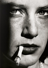Helmut Newton. Legacy. Ediz. inglese, francese e tedesca - Librerie.coop Helmut Newton. Legacy. Ediz. inglese, francese e tedesca - Librerie.coop