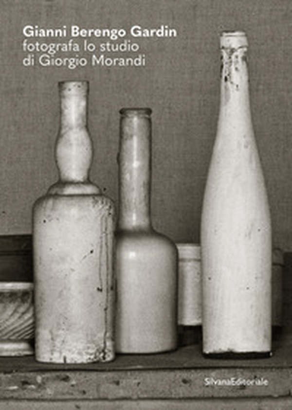 Gianni Berengo Gardin fotografa lo studio di Giorgio Morandi - Librerie.coop Gianni Berengo Gardin fotografa lo studio di Giorgio Morandi - Librerie.coop