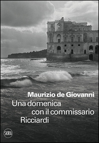 Una domenica con il commissario Ricciardi - Librerie.coop
