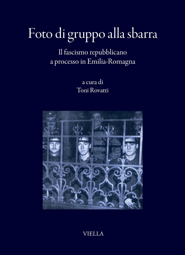 Foto di gruppo alla sbarra - Librerie.coop