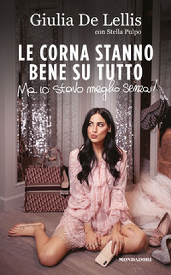 Le corna stanno bene su tutto. Ma io stavo meglio senza! - Librerie.coop Le corna stanno bene su tutto. Ma io stavo meglio senza! - Librerie.coop
