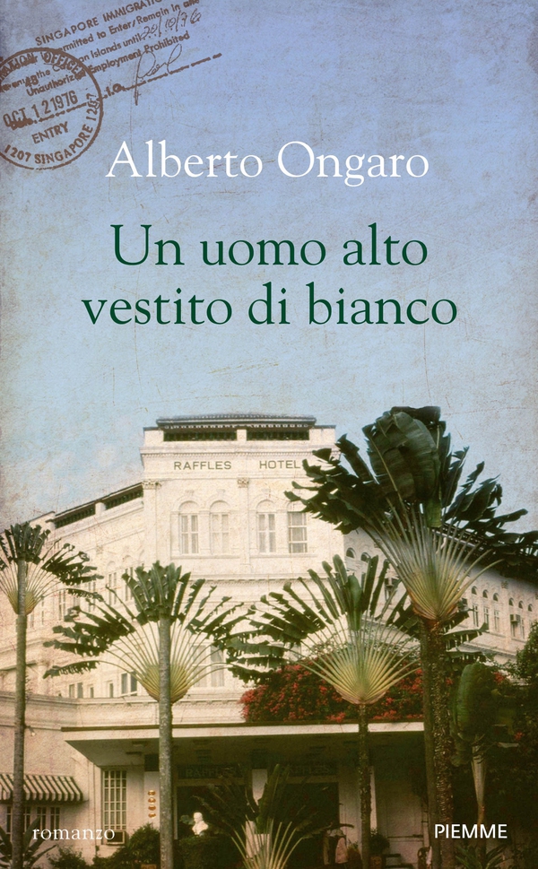 Un uomo alto vestito di bianco - Librerie.coop Un uomo alto vestito di bianco - Librerie.coop