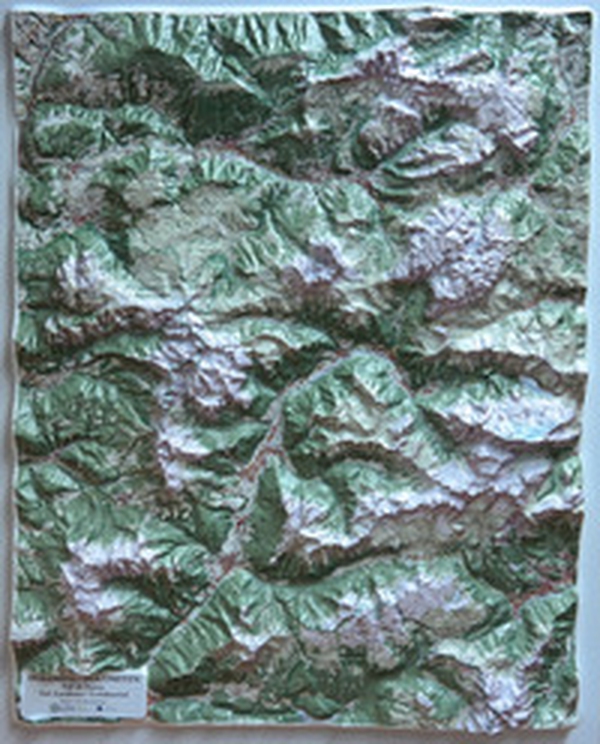 Dolomiti. Val di Fassa e Val Gardena 1:50.000 (carta in rilievo con cornice) - Librerie.coop Dolomiti. Val di Fassa e Val Gardena 1:50.000 (carta in rilievo con cornice) - Librerie.coop
