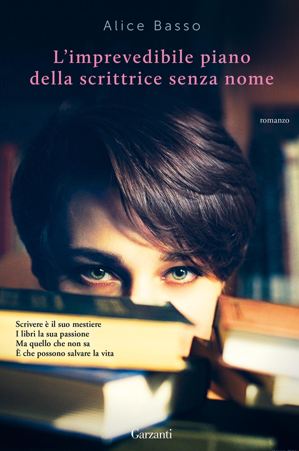 L'imprevedibile piano della scrittrice senza nome - Librerie.coop L'imprevedibile piano della scrittrice senza nome - Librerie.coop