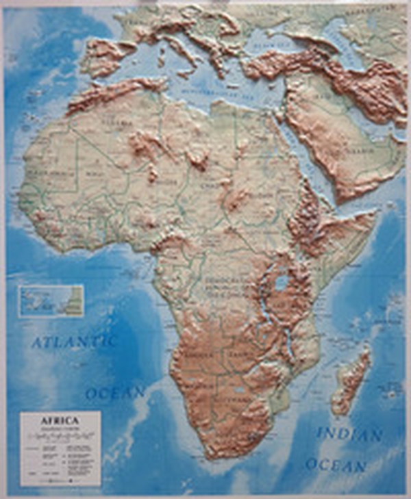 Africa 1.14.000.000 (carta in rilievo con cornice) - Librerie.coop Africa 1.14.000.000 (carta in rilievo con cornice) - Librerie.coop