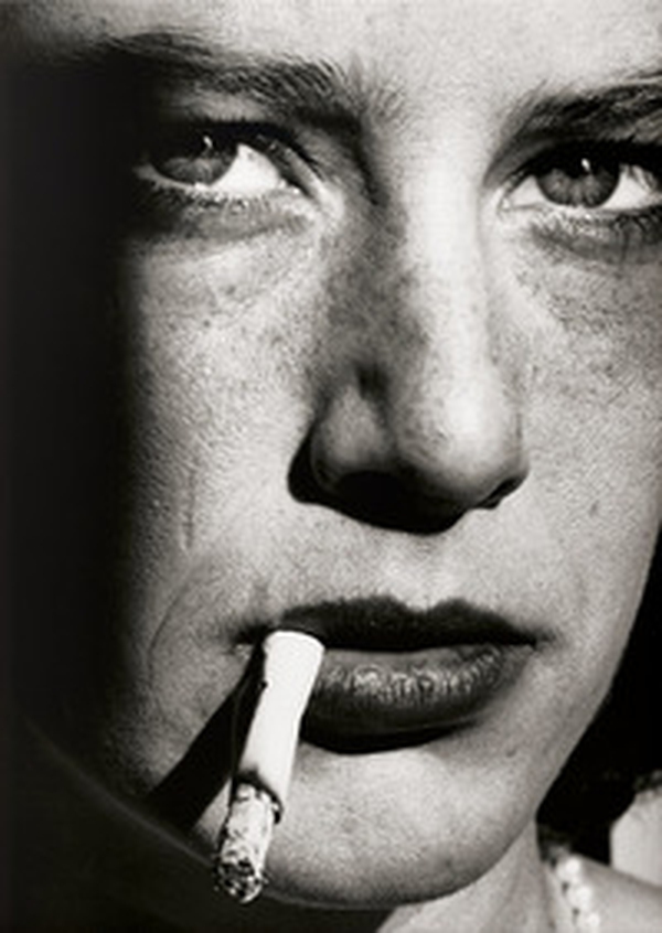 Helmut Newton. Legacy. Ediz. inglese, francese e tedesca - Librerie.coop Helmut Newton. Legacy. Ediz. inglese, francese e tedesca - Librerie.coop