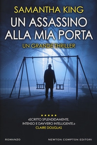 Un assassino alla mia porta - Librerie.coop Un assassino alla mia porta - Librerie.coop