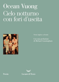 Cielo notturno con fori d'uscita. Testo inglese a fronte - Librerie.coop