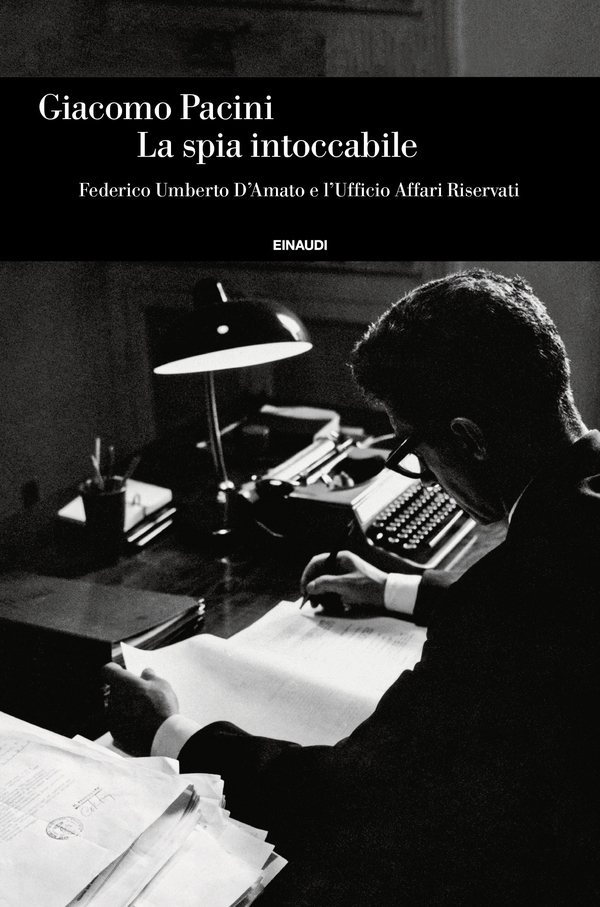 La spia intoccabile - Librerie.coop La spia intoccabile - Librerie.coop