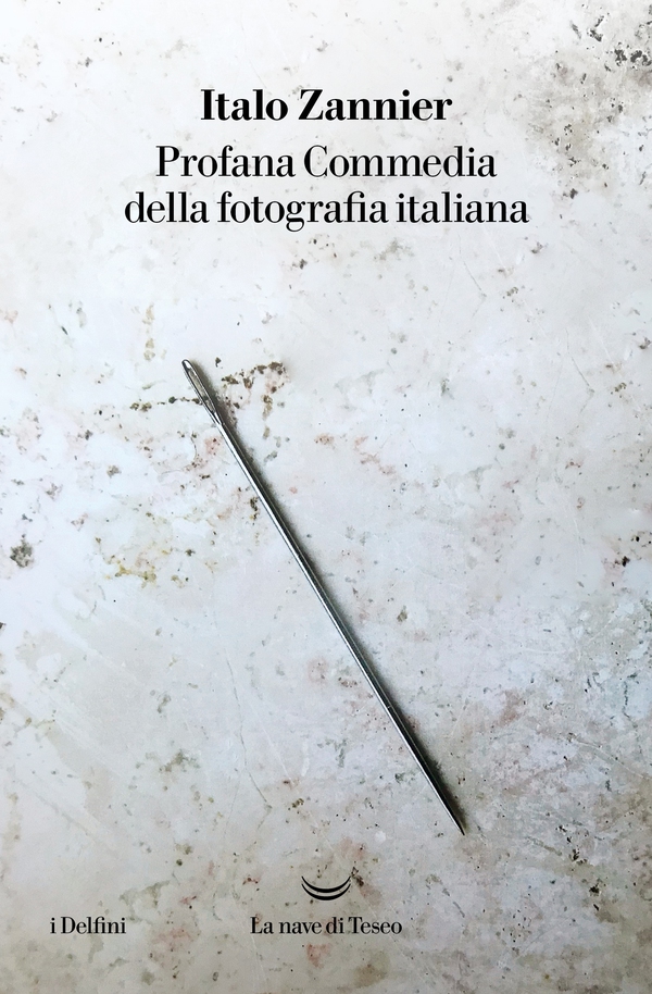 Profana Commedia della fotografia italiana - Librerie.coop Profana Commedia della fotografia italiana - Librerie.coop