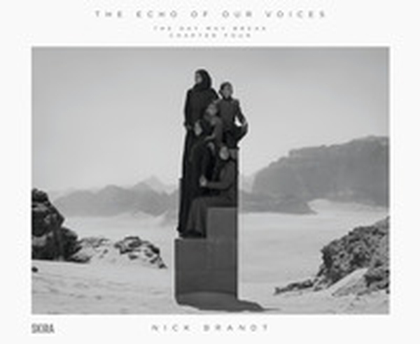 Nick Brandt. The echo of our voices - Librerie.coop