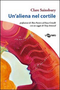 Un'aliena nel cortile - Librerie.coop