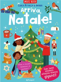 Arriva Natale! Cerca attacca & impara. Con adesivi - Librerie.coop