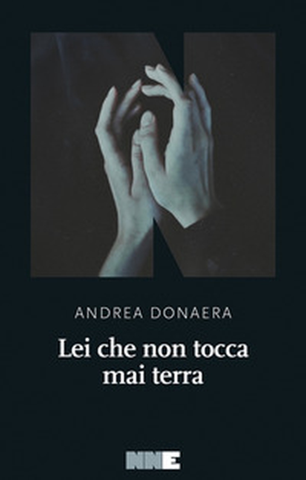 Lei che non tocca mai terra - Librerie.coop Lei che non tocca mai terra - Librerie.coop