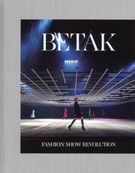 Fashion show revolution - Librerie.coop