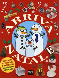 Arriva Natale. Con adesivi - Librerie.coop