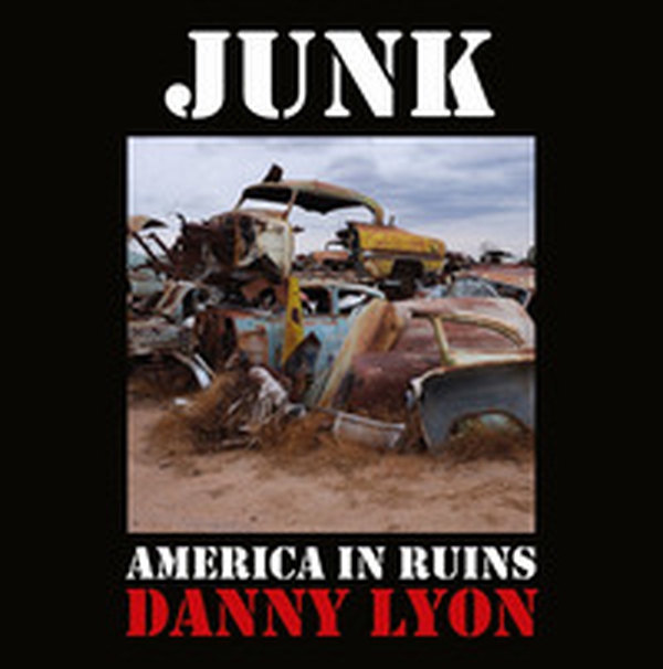 Junk. America in Ruins - Librerie.coop Junk. America in Ruins - Librerie.coop