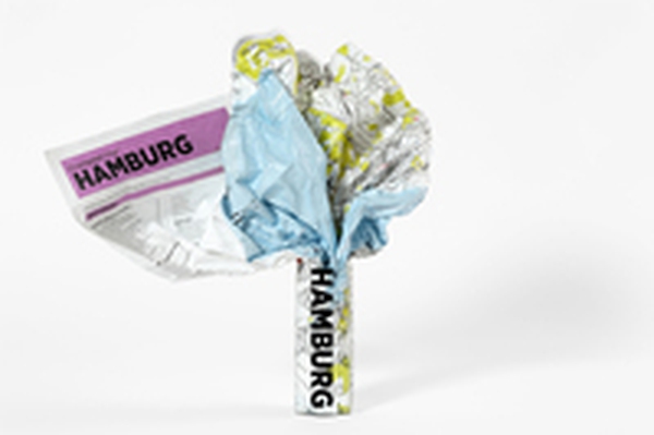 Crumpled city map. Hamburg - Librerie.coop Crumpled city map. Hamburg - Librerie.coop