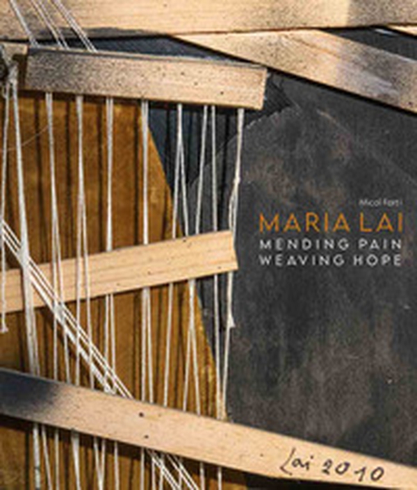 Maria Lai. Pending pain, weaving hope - Librerie.coop Maria Lai. Pending pain, weaving hope - Librerie.coop