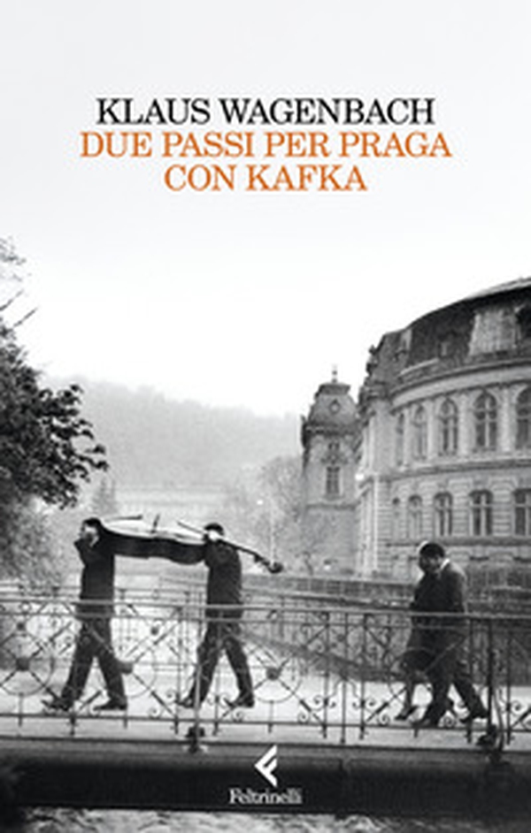 Due passi per Praga con Kafka - Librerie.coop